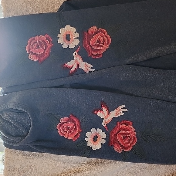 Sweater - Picture 2 of 3